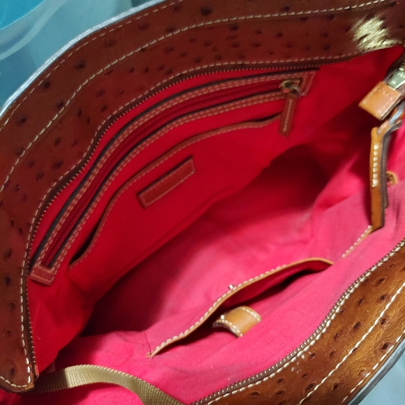 Dooney and Bourke Tan pebble leather tote - Picture 6 of 8